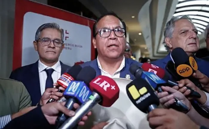Elecciones: Francke y Rodríguez Cuadros integran equipo técnico de Roberto Sánchez